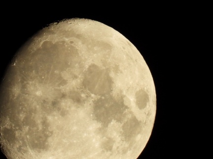 RonT -  Hand held moon shot