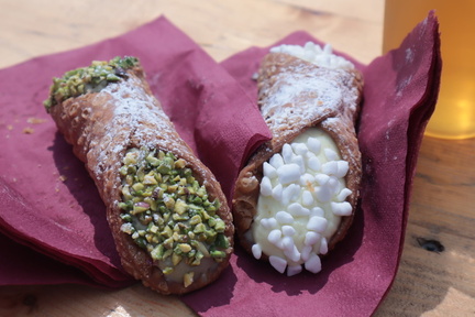 Brian - Cannoli