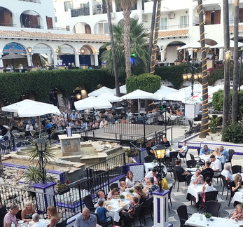 IanMc -  Villamartin plaza edited