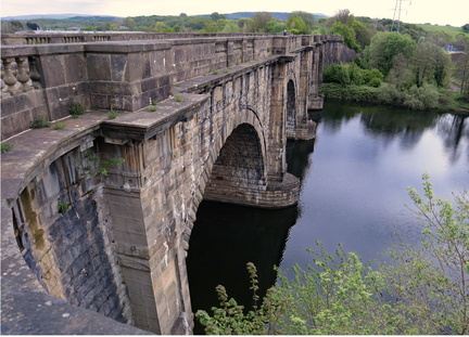 Brian 2 - Lune Aquaduct
