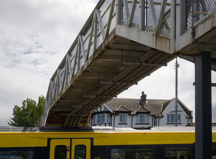 IH - The Train Now Arriving