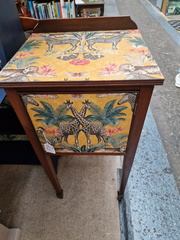 AJ 4 Animal chest  Bygone times 24-08-2025