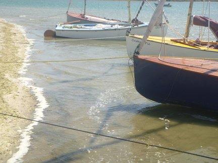 AnnR Sailing boats at Dell Quay